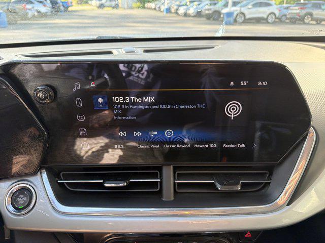2025 Chevrolet Trax FWD LT