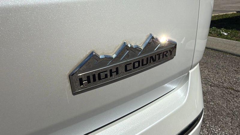 2020 Chevrolet Traverse FWD High Country