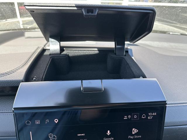 2026 GMC Yukon 4WD Denali