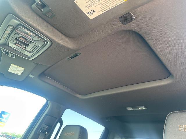 2025 Chevrolet Silverado 2500HD 4WD Crew Cab Standard Bed High Country