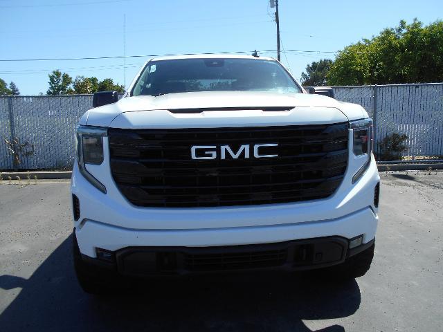 2023 GMC Sierra 1500 4WD Crew Cab Short Box Elevation with 3SB