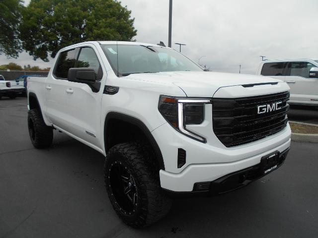 2023 GMC Sierra 1500 4WD Crew Cab Short Box Elevation with 3SB