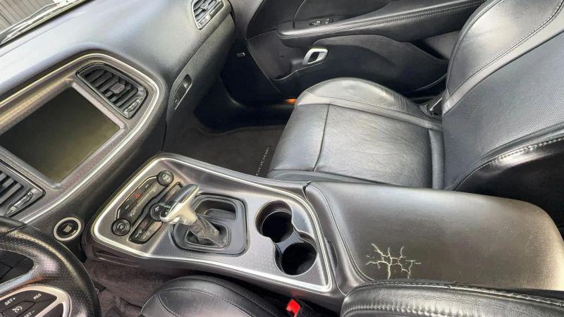 2016 Dodge Challenger SXT Plus