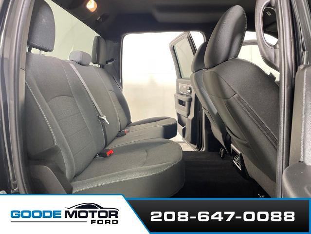 2022 Ram 1500 Classic Warlock Crew Cab 4x4 5'7" Box