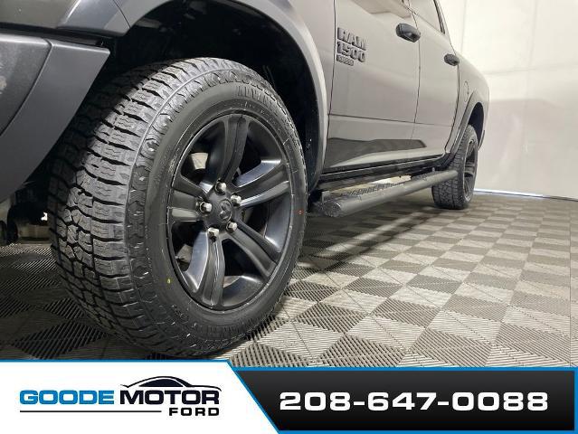2022 Ram 1500 Classic Warlock Crew Cab 4x4 5'7" Box