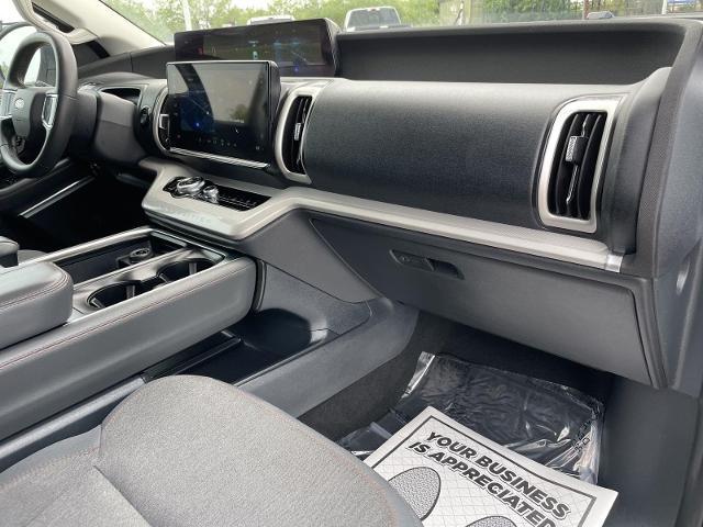 2025 Ford Expedition Active MAX