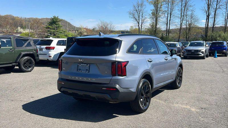 2021 Kia Sorento S