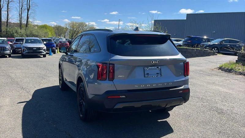 2021 Kia Sorento S