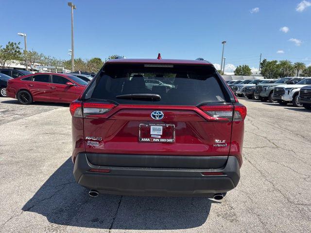 2024 Toyota RAV4 Hybrid XLE