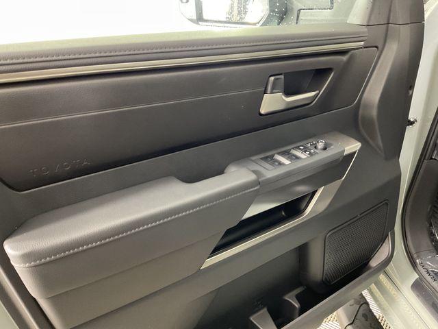 2026 Toyota Tundra SR5 CrewMax 5.5' Bed