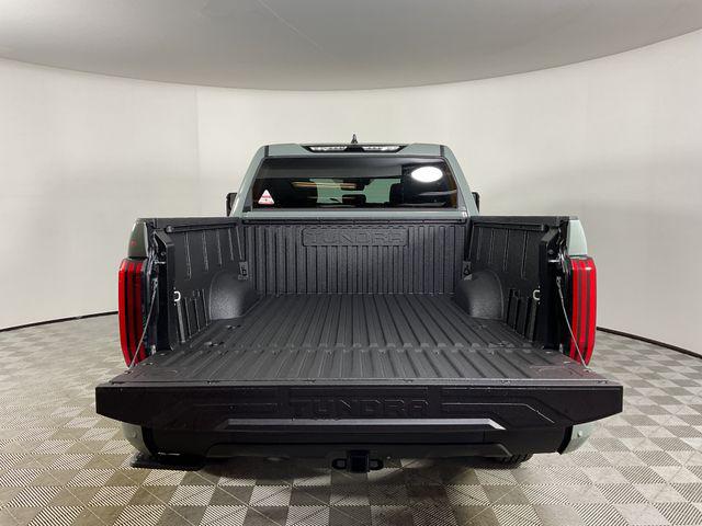 2026 Toyota Tundra SR5 CrewMax 5.5' Bed