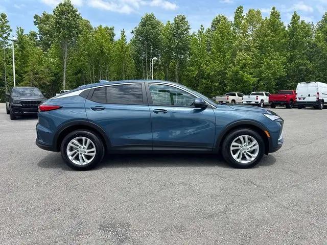 2026 Buick NV Preferred FWD