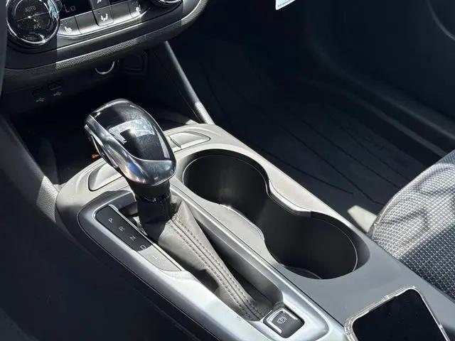 2026 Buick NV Preferred FWD