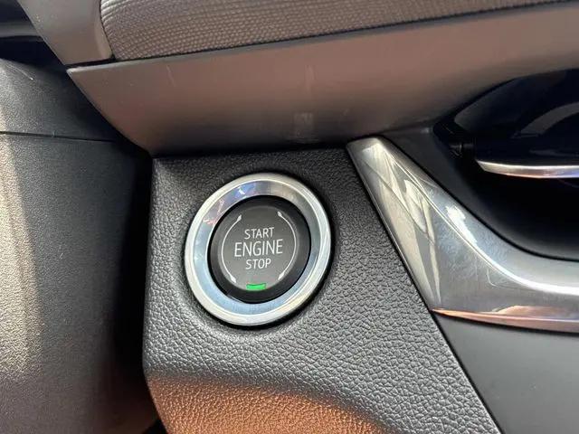2026 Buick NV Preferred FWD