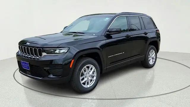 2026 Jeep Grand Cherokee Altitude 4x2