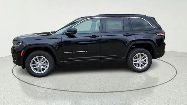 2026 Jeep Grand Cherokee Altitude 4x2
