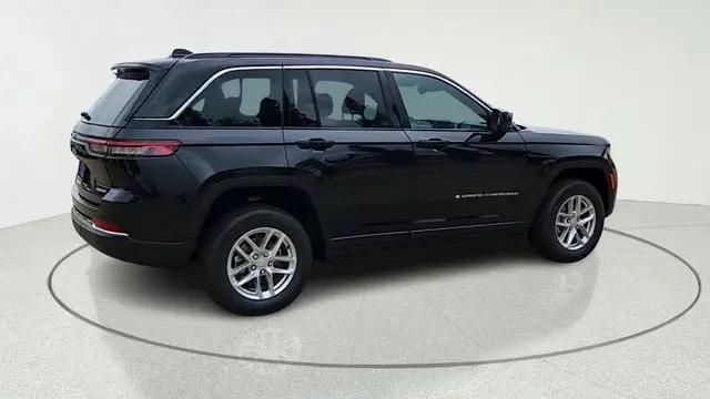 2026 Jeep Grand Cherokee Altitude 4x2