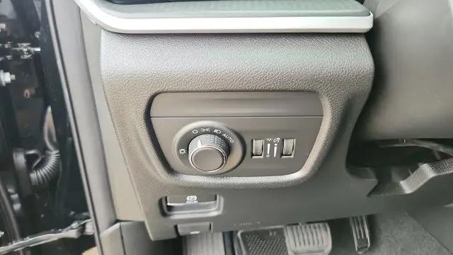 2026 Jeep Grand Cherokee Altitude 4x2