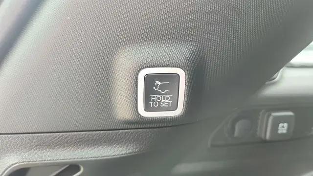 2026 Jeep Grand Cherokee Altitude 4x2