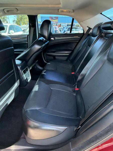 2017 Chrysler 300 300C