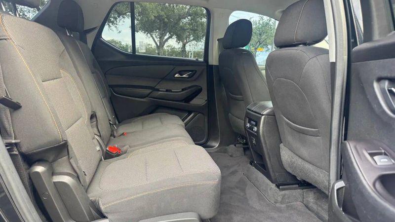 2020 Chevrolet Traverse FWD LS