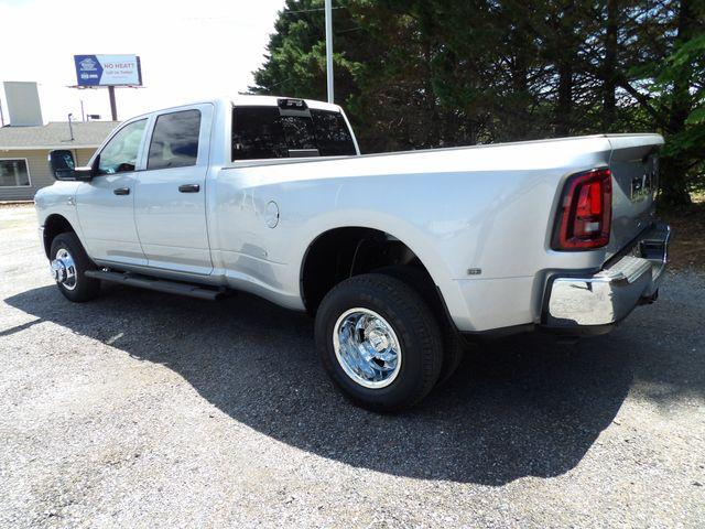 2026 Ram 3500 Tradesman Crew Cab 4x4 8' Box