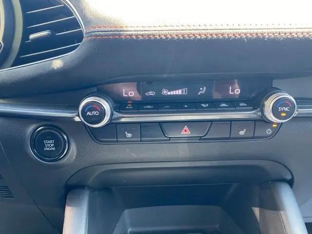 2024 Mazda Mazda3 2.5 Carbon Turbo