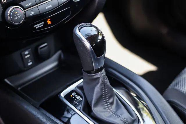2017 Nissan Rogue Sport SV