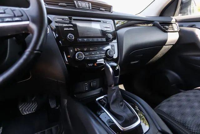 2017 Nissan Rogue Sport SV