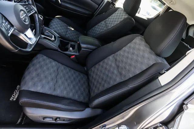 2017 Nissan Rogue Sport SV