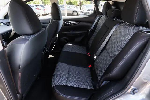 2017 Nissan Rogue Sport SV