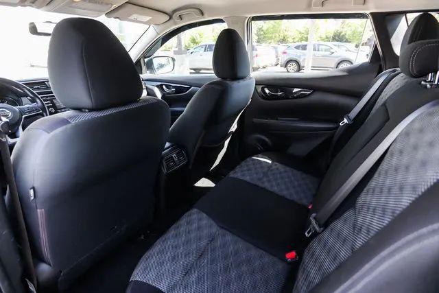 2017 Nissan Rogue Sport SV