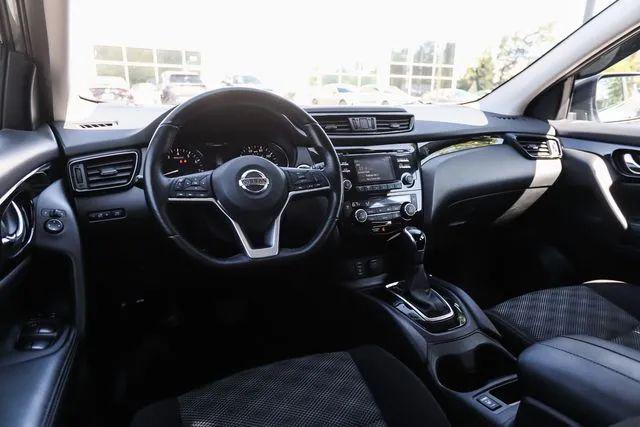2017 Nissan Rogue Sport SV