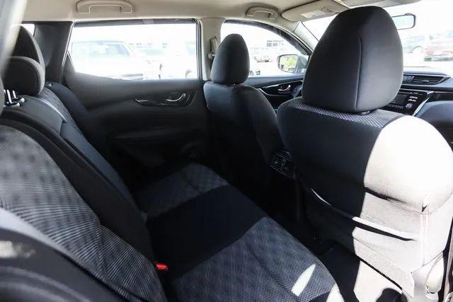 2017 Nissan Rogue Sport SV