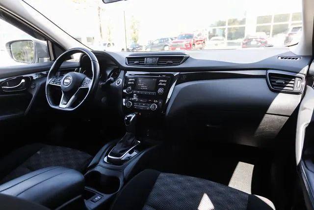 2017 Nissan Rogue Sport SV