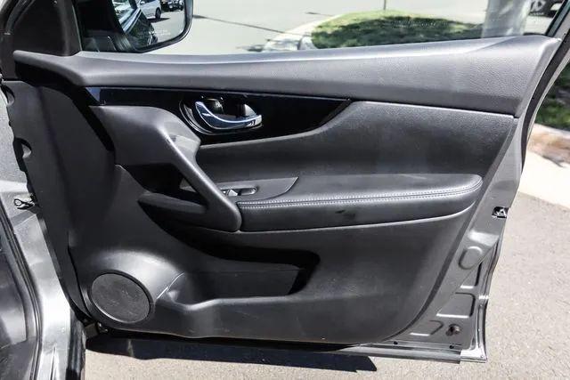 2017 Nissan Rogue Sport SV
