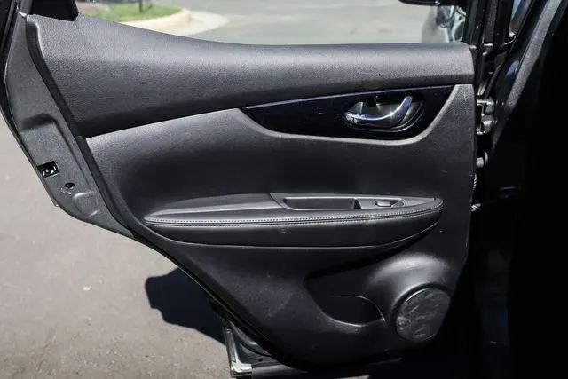2017 Nissan Rogue Sport SV