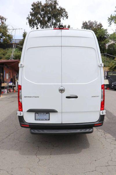 2020 Freightliner Sprinter Base