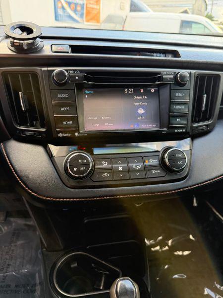 2018 Toyota RAV4 SE