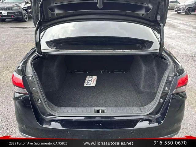2021 Nissan Versa SV Xtronic CVT