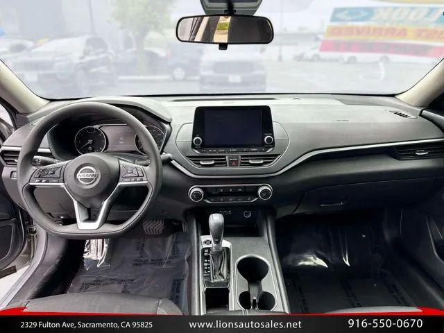2022 Nissan Altima SV FWD