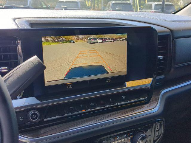 2024 Chevrolet Silverado 1500 4WD Crew Cab Short Bed LT with 2FL