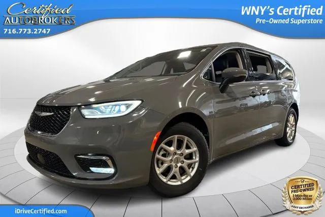 2023 Chrysler Pacifica Touring L for sale in Grand Island, NY