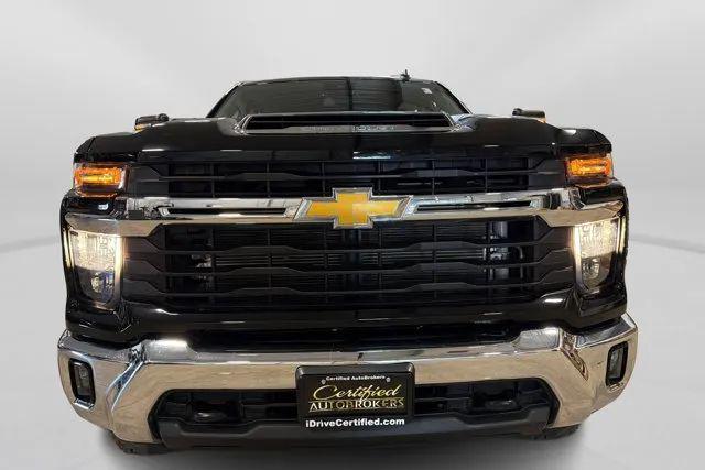 2024 Chevrolet Silverado 2500HD 4WD Crew Cab Standard Bed LT