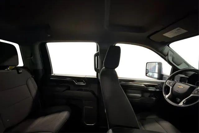 2024 Chevrolet Silverado 2500HD 4WD Crew Cab Standard Bed LT