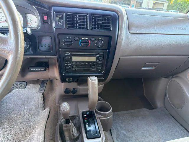 2002 Toyota Tacoma Base