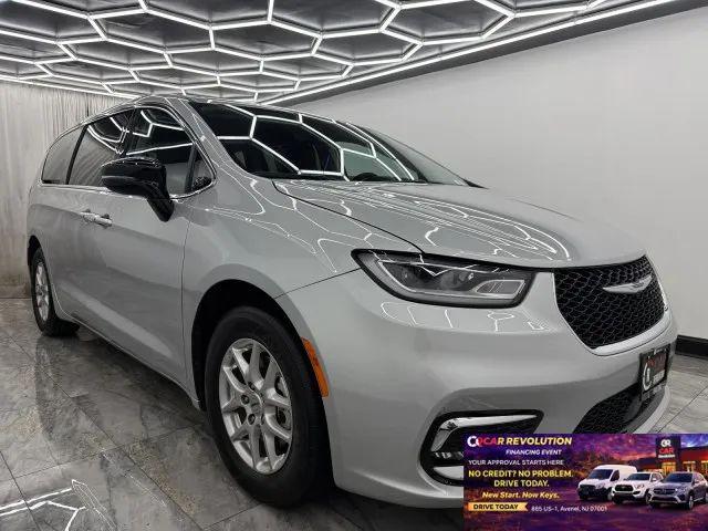 2024 Chrysler Pacifica Touring L for sale in Avenel, NJ