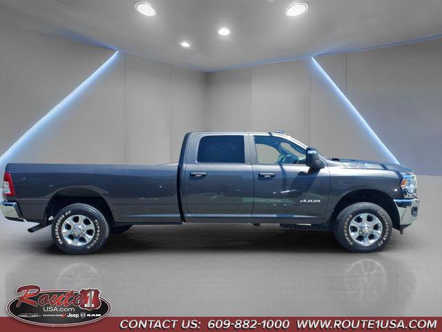2024 RAM 3500 Big Horn Crew Cab 4x4 8 Box 2024 RAM 3500 Big Horn Crew Cab 4x4 8 Box