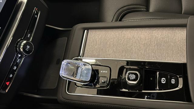 2026 Volvo XC90 Plug-In Hybrid Ultra, T8 AWD, Electric/Gasoline, Bright, 7 Seats