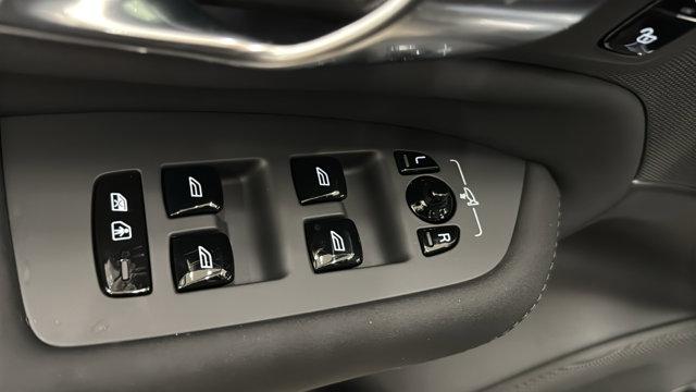2026 Volvo XC90 Plug-In Hybrid Ultra, T8 AWD, Electric/Gasoline, Bright, 7 Seats